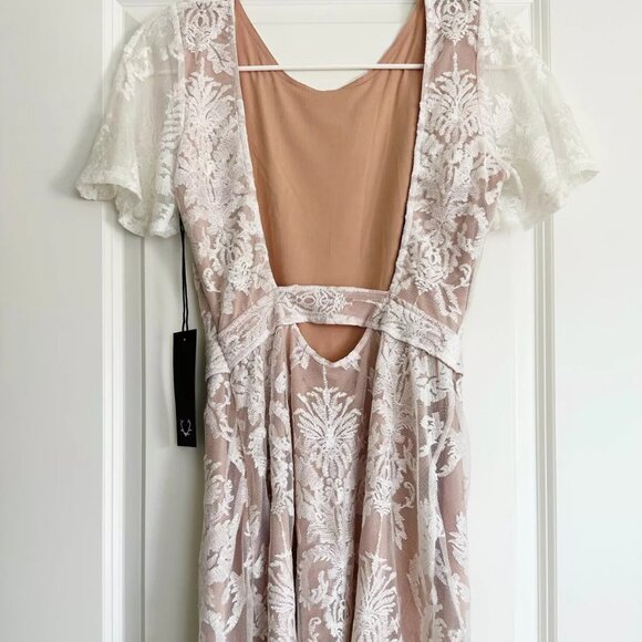 NWT For Love & Lemons San Marcos Ivory Floral Lace Open Back Dress Size Size S - Picture 6 of 7